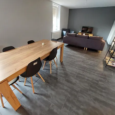 A La Croisee Des Vosges - Complet